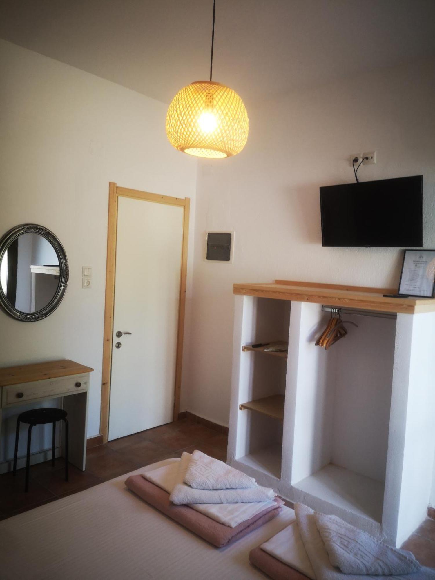 Achillion B&B Paralía Skotínis Kültér fotó